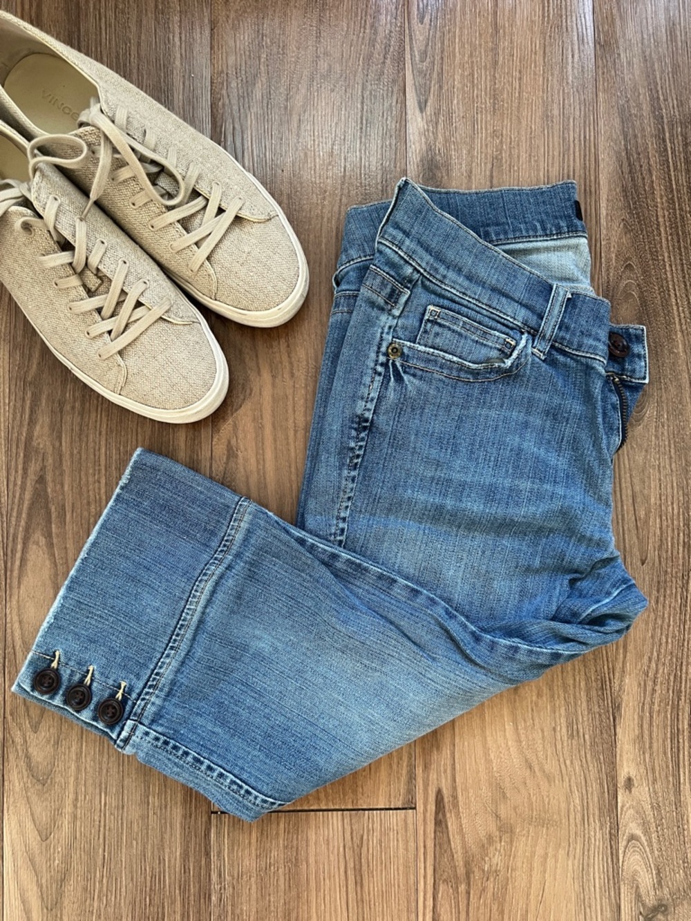 White House Black Market | Vintage Capri Jeans with Buttons